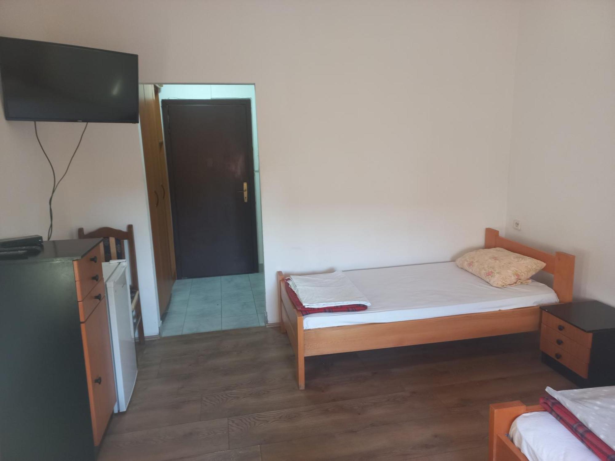 Hotel Duga Novi Sad Exterior foto